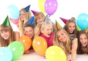 Веселі конкурси на день народження дорослим: за столом, смішні, правила