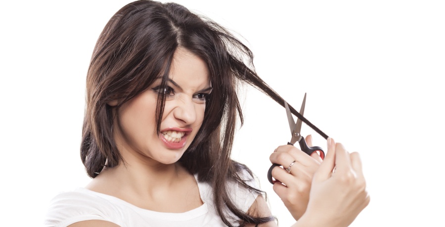 Чому січеться волосся: в чому проблема і як вилікувати