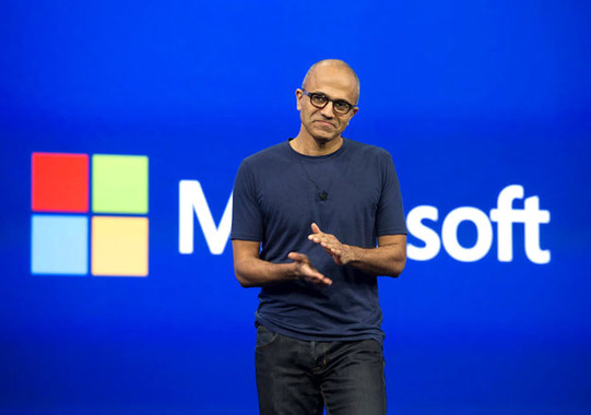 За рік Сатья Наделла перетворив Microsoft в нову компанію