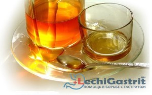 Підвищена кислотність шлунку, лікування: мед з водою