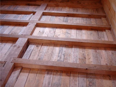 Чорнову підлогу в деревяному будинку: особливості і секрети пристрої