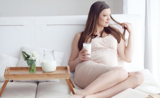 Чи можна стригтися під час вагітності – забобони і мода