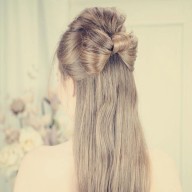 Зачіска бантик з волосся – три покрокові інструкції