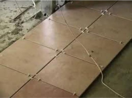 Як покласти плитку на підлогу: відео   інструкція з укладання плитки