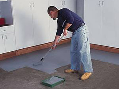 Фарбування бетонної і деревяної підлоги своїми руками