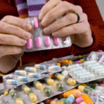Препарати від тиску для літніх людей: список ліків