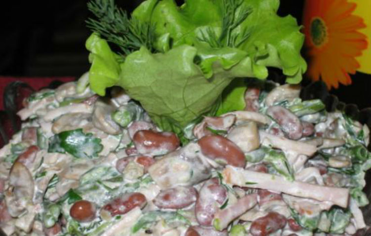 Салат з квасолею, грибами і шинкою: 5 найкращих рецептів