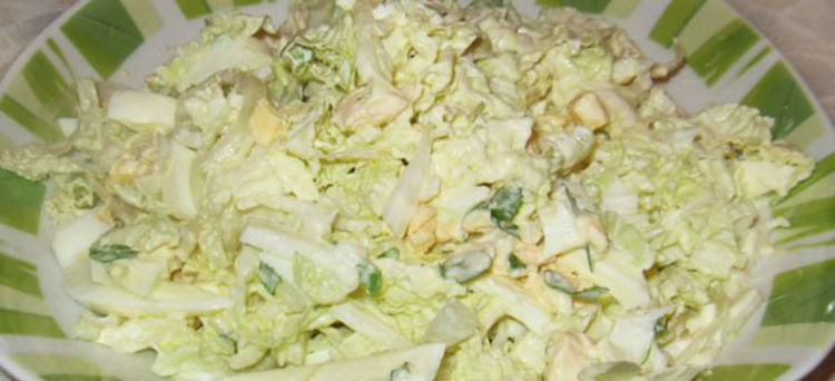 Салат з кальмарами з китайською капустою – кращі легкі салати