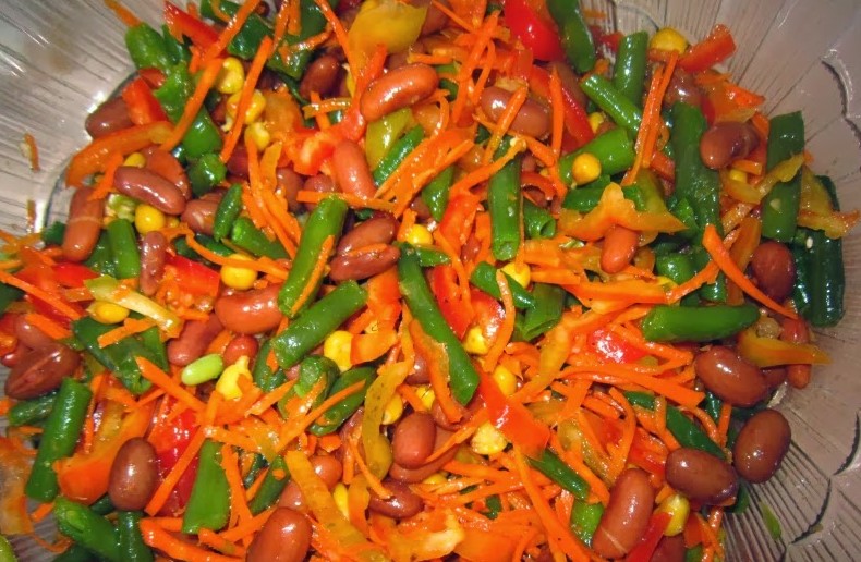 Поживний салат з квасолею та морквою по корейськи