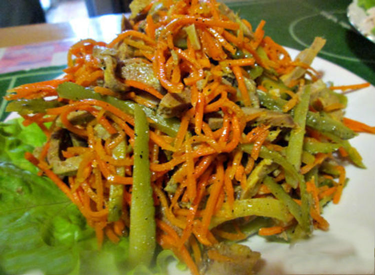Салат з солоного папороті по корейськи: пікантний смак