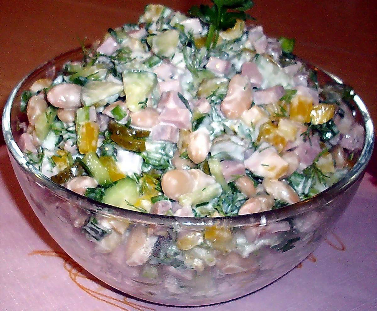 Салат з квасолею, грибами і шинкою: 5 найкращих рецептів