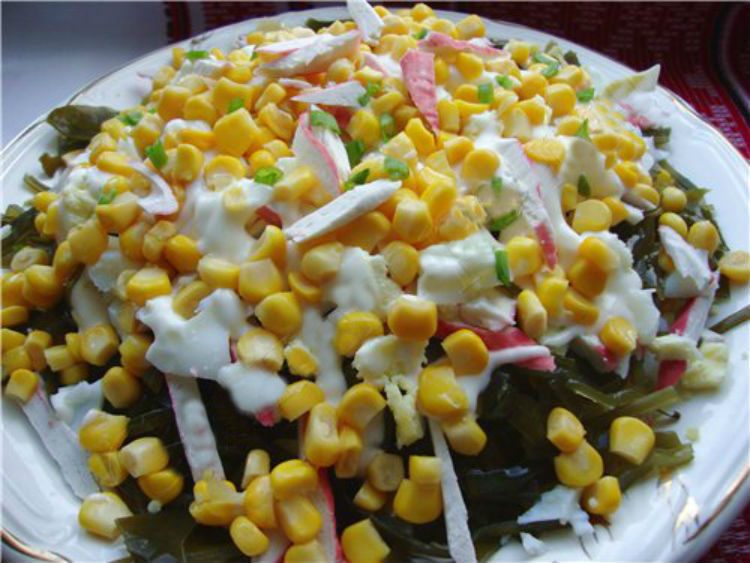 Рецепт салату з морською капустою і яйцем – найкраще з кращого