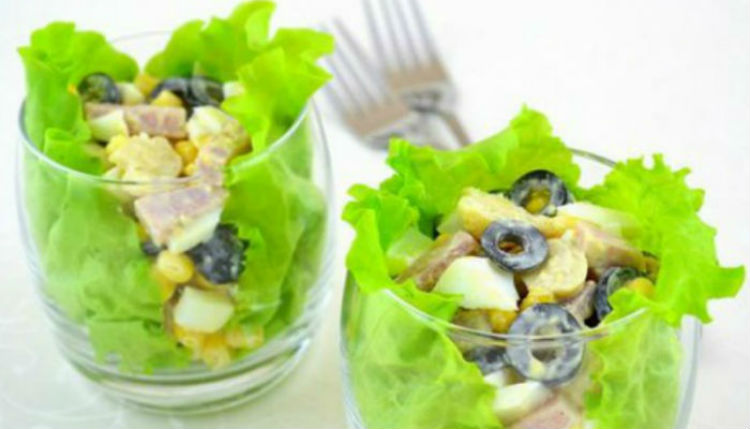 Салати з консервованої кукурудзи – рецепти з шинкою