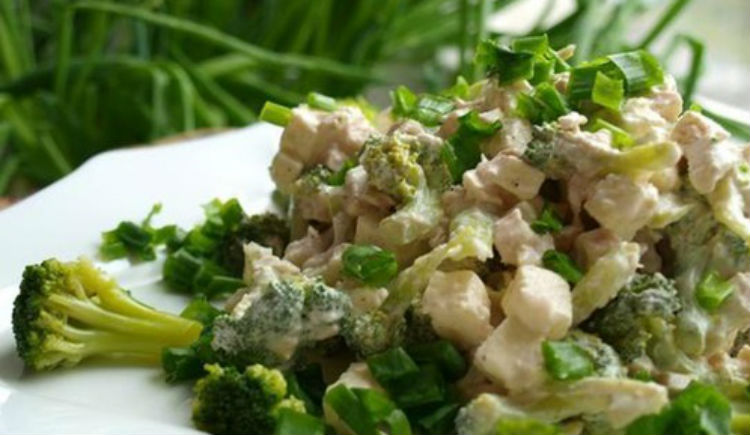 Салати з брокколі та цвітної капусти – користь і смак