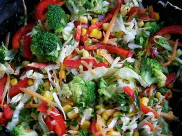 Капустяний салат, як в їдальні: рецепт приготування