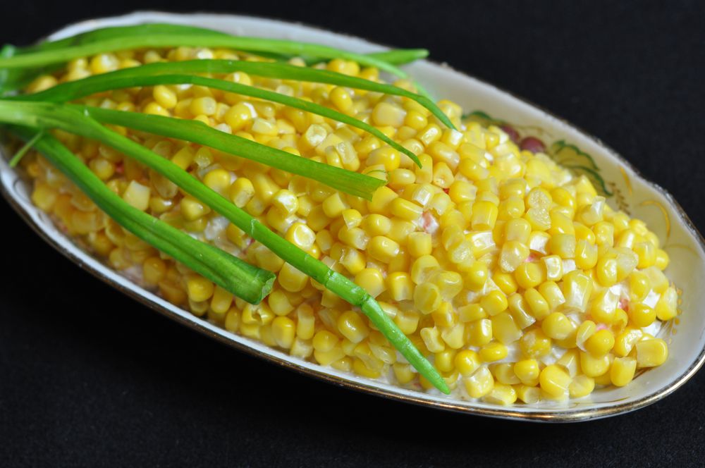 Салат з кукурудзою і рисом – нові варіанти страв