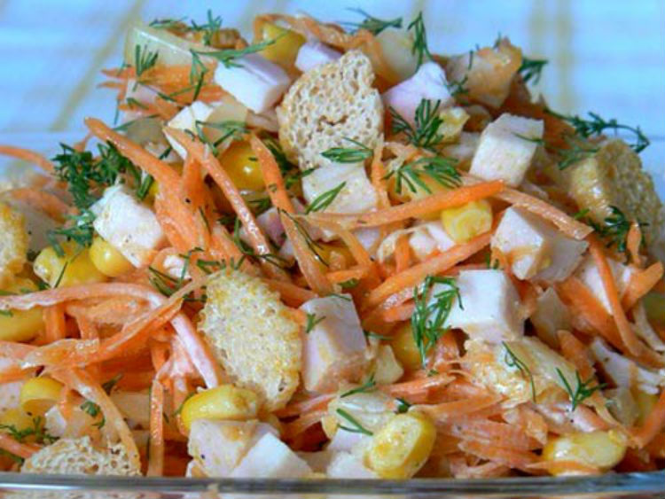 Салат з пекінської капусти і корейської моркви