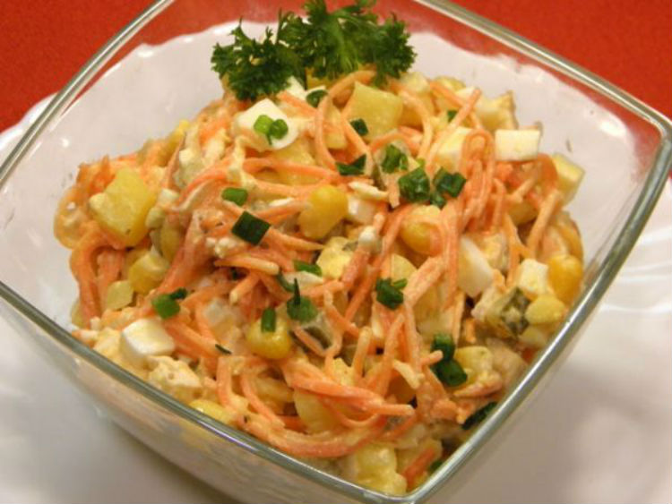 Салат з кальмарами і морквою по корейськи – ніжне поєднання